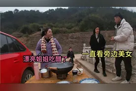 33岁美女老师因感情受挫，和我自驾到常德，我们一起野外做饭睡觉视频封面