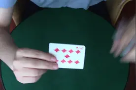 纸牌魔术教学，中间牌瞬间到上面来视频封面