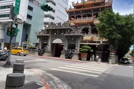 台北市中山區景福宮今天做法事，普渡星期三但要事先預約才能做视频封面
