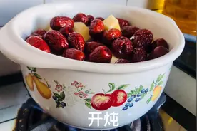 苹果到春天就变面了，我们换种方法来吃，具体怎么操作，来看看吧