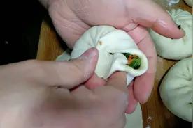 冬天宁可不吃肉，也要吃这馅包子，由这3种时蔬组合而成，真是香视频封面