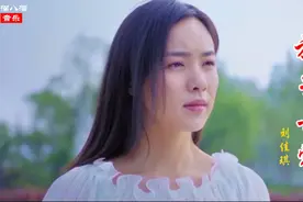 翻唱比原唱还好听！分享经典伤感老歌刘佳琪的《放手去爱》。视频封面
