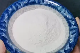 特殊时期，把面粉放锅里炒一炒，作用太厉害了，解决全家的困扰视频封面