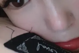 分手了，却不停的刷着聊天记录视频封面