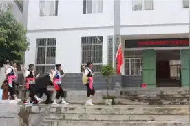 农村自编舞蹈——干活咯！视频封面