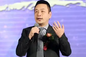 北大教授建议：暂时找不到工作的年轻人，可先结婚生子视频封面