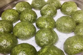 做艾叶糍粑全过程，两种粉比例很重要，简单易做，口感软糯不粘牙视频封面