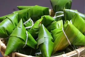 过节吃不完的粽子，千万别直接放冰箱，教你一招，一年都新鲜软糯视频封面