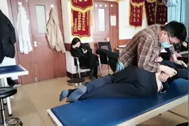 腰椎疼痛难忍无法站立，刘阁大夫正骨快速解决!视频封面