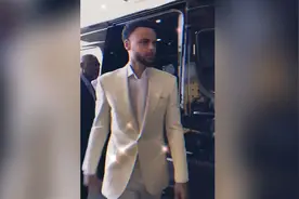 艾特你身边最帅的兄弟来看视频封面