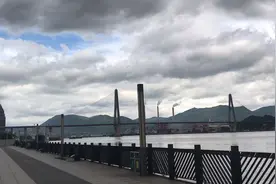 闽江入海口：福州马尾港口视频封面