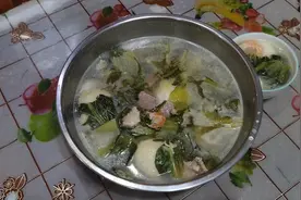 简简单单又得一餐，侄女用毕奶粉的勺子挖饭吃真是天才哈哈哈视频封面