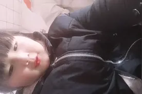 和闺蜜一起打牌视频封面