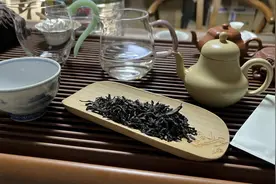 人最难的就是把控自己的欲望，水仙或许能帮上忙视频封面