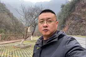 一人一车沿着209穿越湖北神农架，走了十个多小时走了不到200公里视频封面