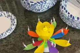 当外国人第一次遇到莲花生日蜡烛：求助，怎么才能让它停下来啊？视频封面