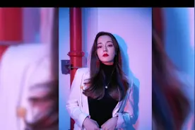 迪丽热巴因“体毛旺盛”登上热搜，女明星隐私何在视频封面