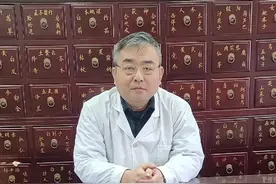 穴位埋线有没有副作用？临床37年老中医详细讲解视频封面