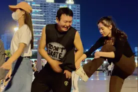 我让你踩我脚，拿你衣服擦鞋挺好😜视频封面