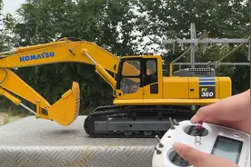 全金属液压仿真遥控挖掘机模型视频封面