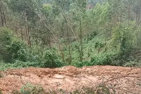 被人封占的真穴视频封面