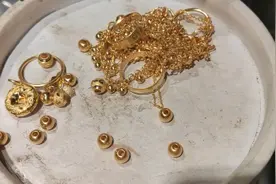 加工一只黄金素圈手镯，结果克重做少了视频封面