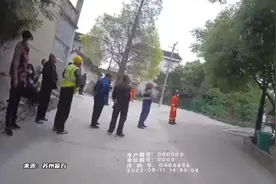 以为三岁宝宝掉井里了，把水抽干后发现没有，找到宝宝那一刻泪奔视频封面