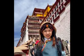 房车进藏第二十一天 穿着藏装参观了布达拉宫还看到了正宗的藏戏