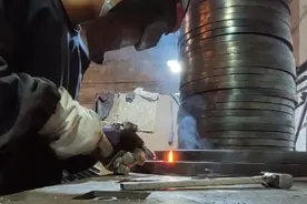 每天记录工作1分钟，忙碌的打工人视频封面