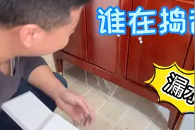 线下定制洗衣柜安装过程，细节把控贴腰线效果整齐，镜柜搭配减分