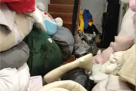 大量回收夏冬旧衣服鞋子丝袜内裤内裤棉被、各电器杂电线手机视频封面