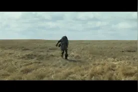 一个人的孤寂 被狼群追赶视频封面
