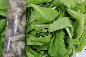 胶东大厨分享“牡蛎肉小白菜汤”的做法，详细易学美味，果断收藏视频封面