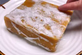 小雪天多吃豆腐，把豆腐放冰箱冻一晚上，出锅比麻婆豆腐还要好吃视频封面