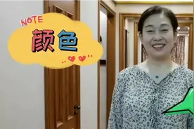 59岁美阿姨分享，穿衣尽量别花花绿绿，教你减龄配色，时髦又好看