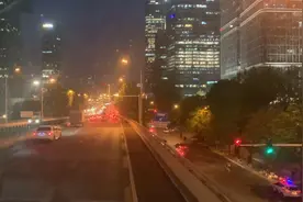 北京双层公交300路三环道路景观，从马甸桥东到潘家园桥北视频封面