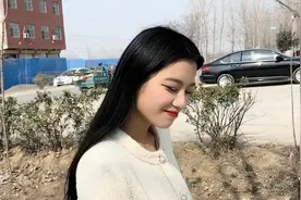 相亲男孩突然问对他啥感觉，小敏瞬间蒙了 感觉还有点不好意思呢