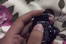 运动手表调时间日期闹钟的教程