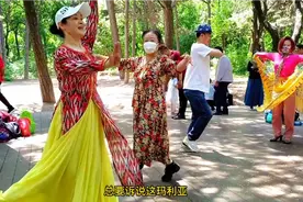 南湖公园麦西来普新疆舞《伯大尼的玛利亚》视频封面