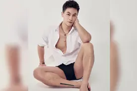 今天为大家介绍的这位有型的健身男模，身高180，体重70公斤