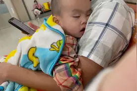 又发烧又拉肚子，拉到脱水，三更半夜跑去医院掉针 ，不眠之夜。视频封面