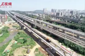 安九高铁铺轨正线贯通图片