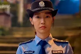 小伙为女友警察奋不顾身的挡下一刀后从此阴阳两隔！视频封面