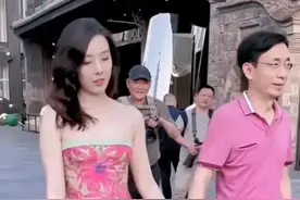 “牵手门”女主董思槿
2022年被评为中石油先进个人视频封面