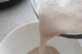 破壁机做大枣豆浆，破壁机还用了隔音罩。视频封面