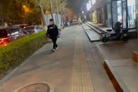 盲人也能玩qq和微信，聊天语音还能发朋友圈