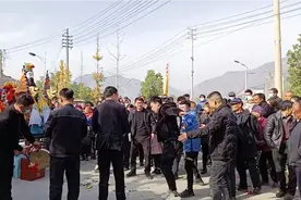 农村习俗“请神”视频封面