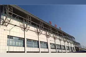 实拍广珠城际铁路中间站容桂站，位于佛山市顺德区！视频封面