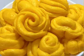 南瓜馒头的6种花样做法，不加一滴水，个个蓬松暄软香甜可口