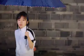 迟迟发现父母的秘密    到最后受伤的总是自己视频封面